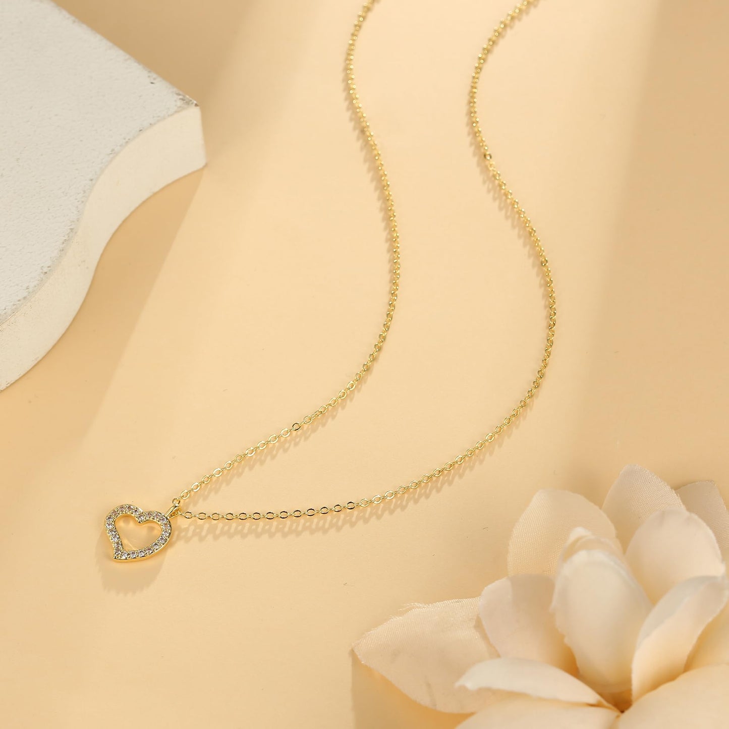 Dainty Gold Necklace for Women Girls Trendy - 14K Gold/Silver Plated Cute Heart Necklace for Women Handmade Heart Choker Necklace Tiny Heart Jewelry Gifts for Women Girls Teen Girls Stuff