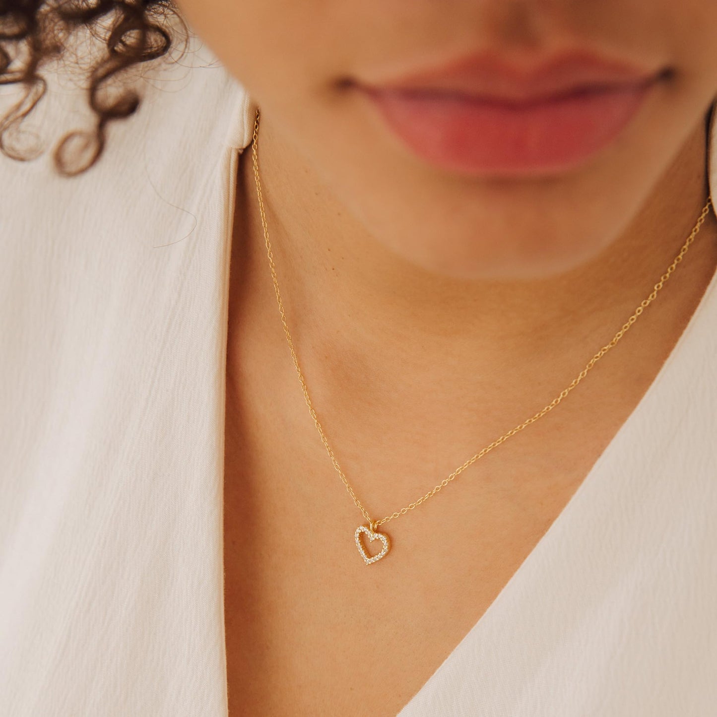 Dainty Gold Necklace for Women Girls Trendy - 14K Gold/Silver Plated Cute Heart Necklace for Women Handmade Heart Choker Necklace Tiny Heart Jewelry Gifts for Women Girls Teen Girls Stuff