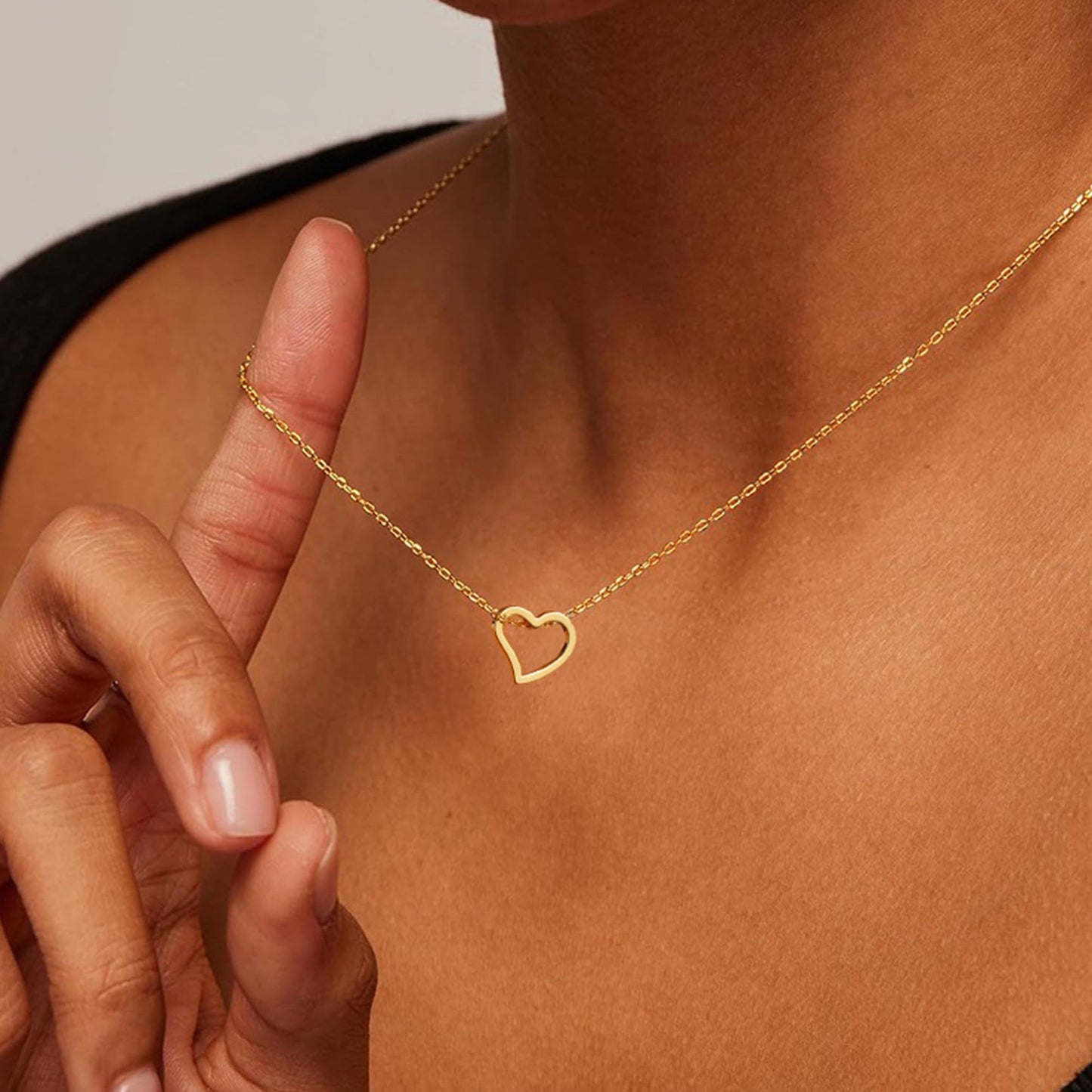 Dainty Gold Necklace for Women Girls Trendy - 14K Gold/Silver Plated Cute Heart Necklace for Women Handmade Heart Choker Necklace Tiny Heart Jewelry Gifts for Women Girls Teen Girls Stuff