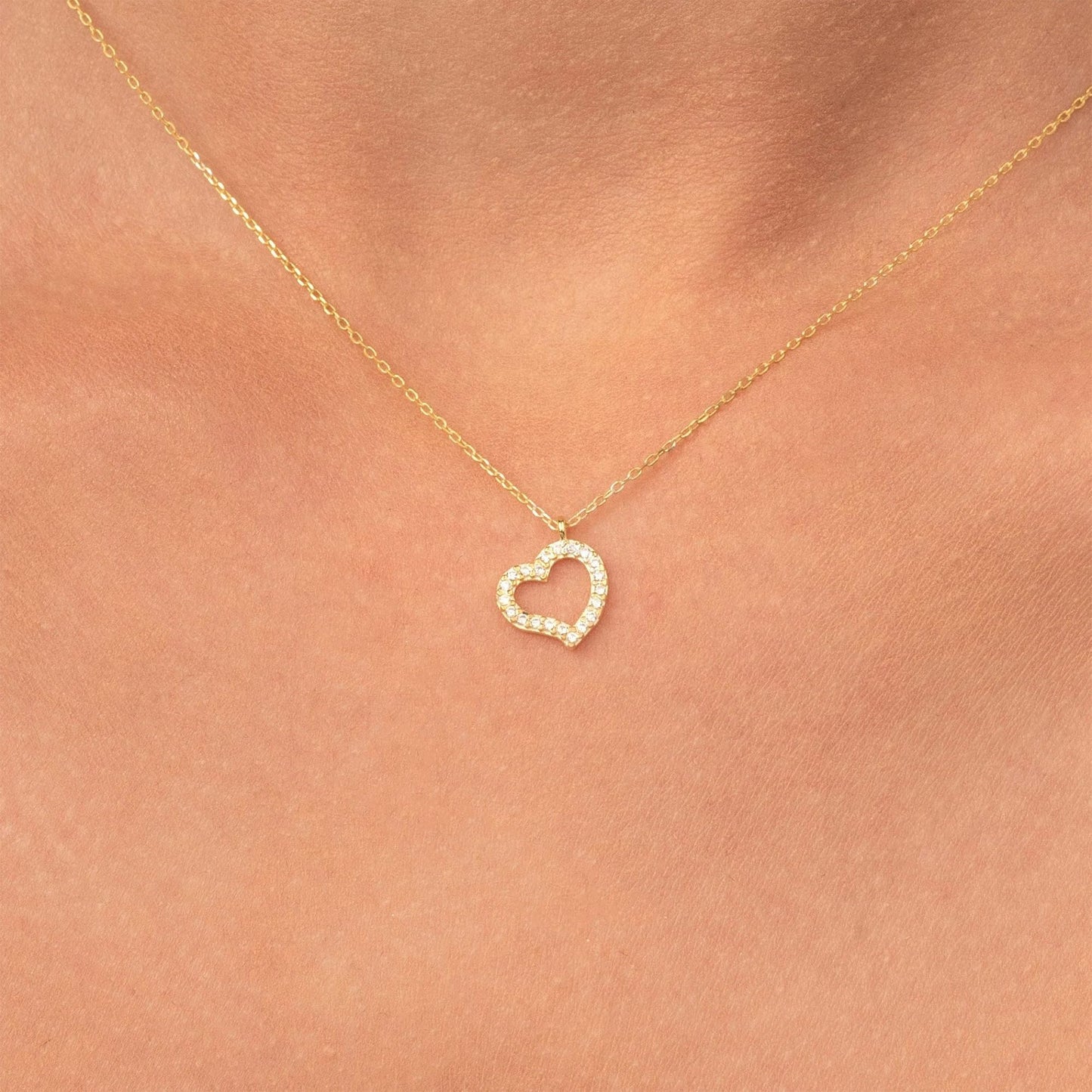 Dainty Gold Necklace for Women Girls Trendy - 14K Gold/Silver Plated Cute Heart Necklace for Women Handmade Heart Choker Necklace Tiny Heart Jewelry Gifts for Women Girls Teen Girls Stuff