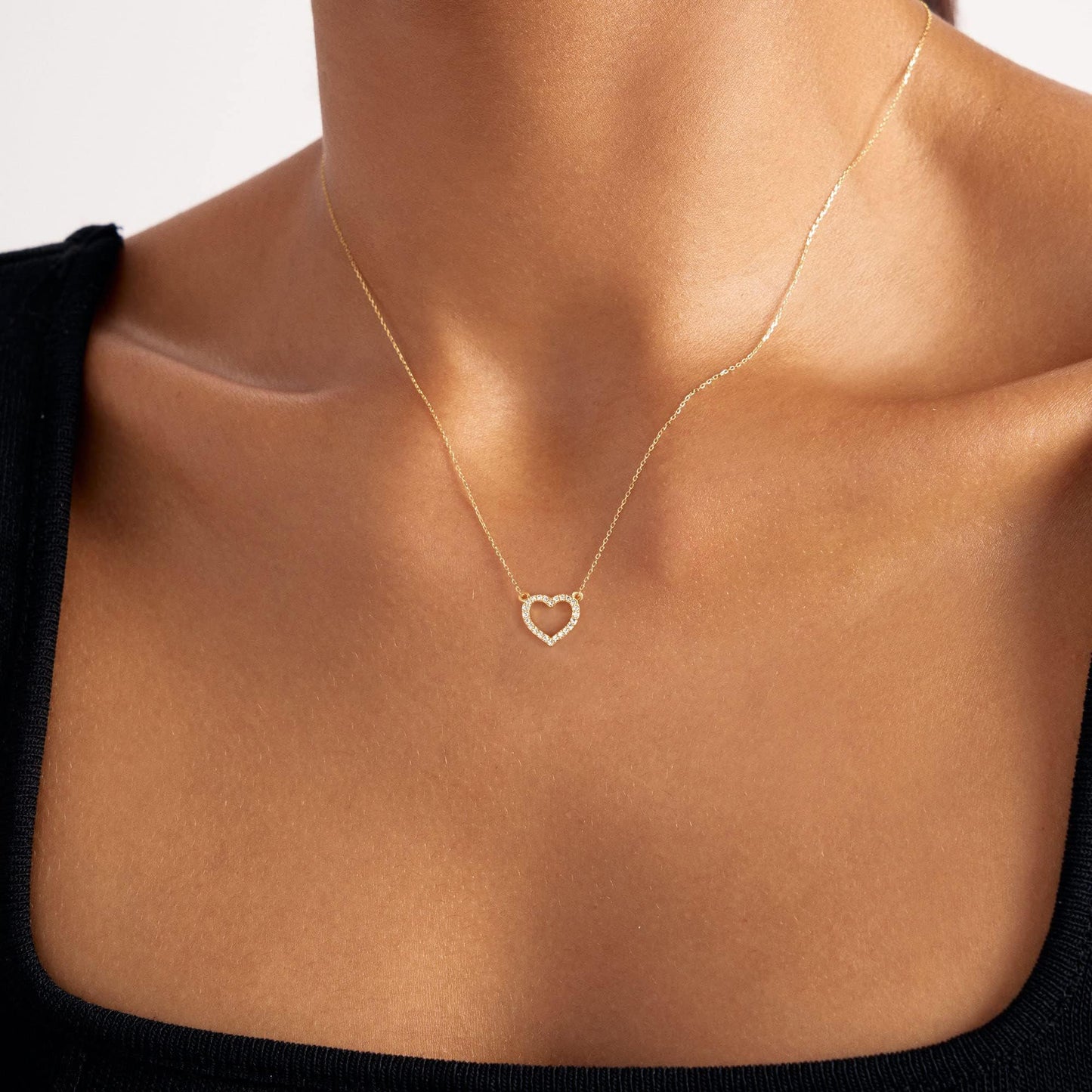 Dainty Gold Necklace for Women Girls Trendy - 14K Gold/Silver Plated Cute Heart Necklace for Women Handmade Heart Choker Necklace Tiny Heart Jewelry Gifts for Women Girls Teen Girls Stuff