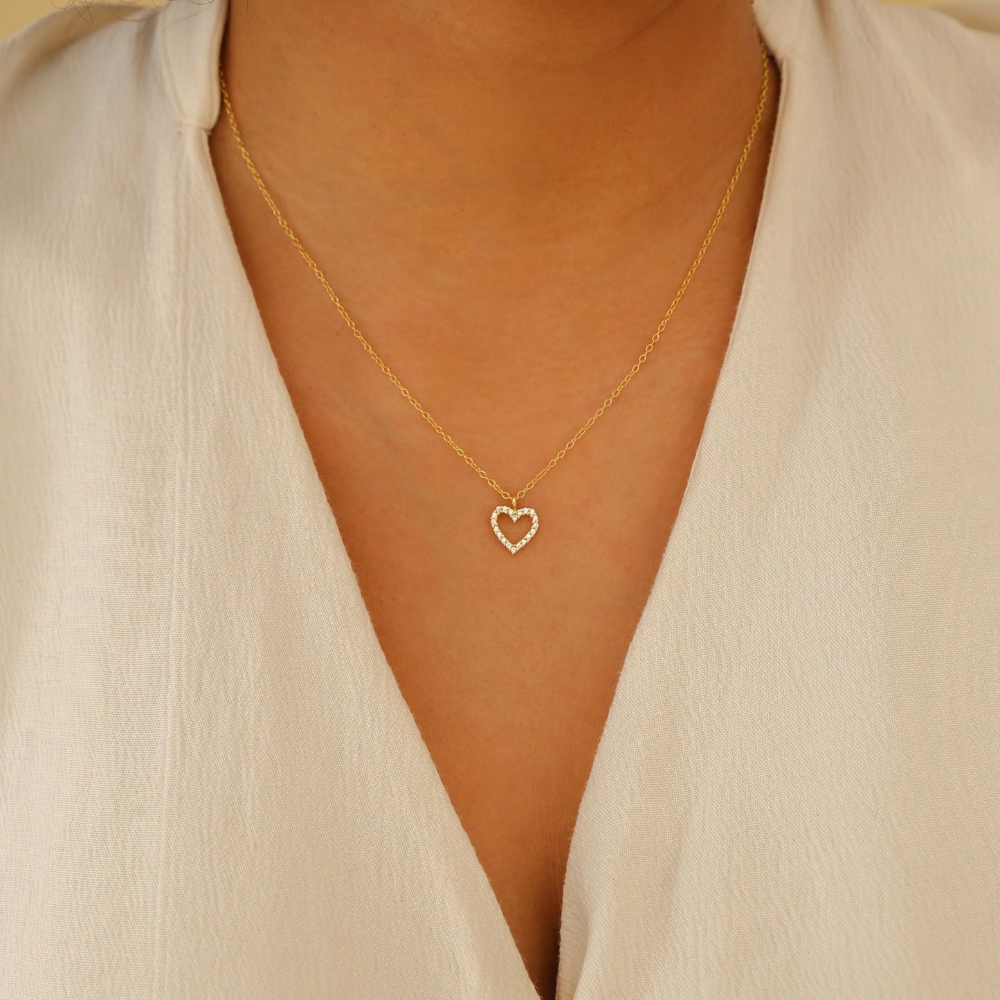 Dainty Gold Necklace for Women Girls Trendy - 14K Gold/Silver Plated Cute Heart Necklace for Women Handmade Heart Choker Necklace Tiny Heart Jewelry Gifts for Women Girls Teen Girls Stuff